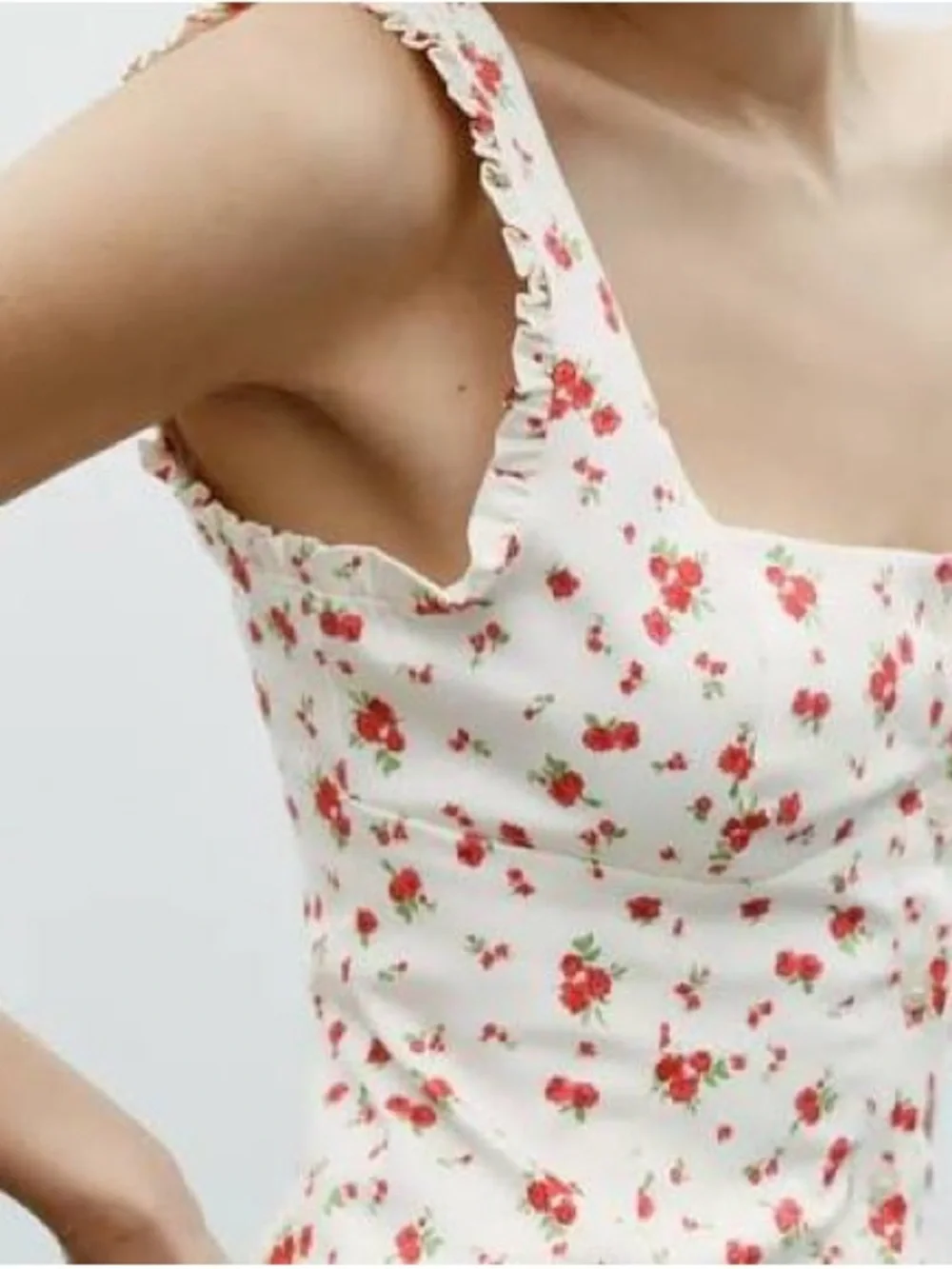 ⭐️NWOT⭐️ Zara floral stretch poplin tank top - Picture 3 of 4